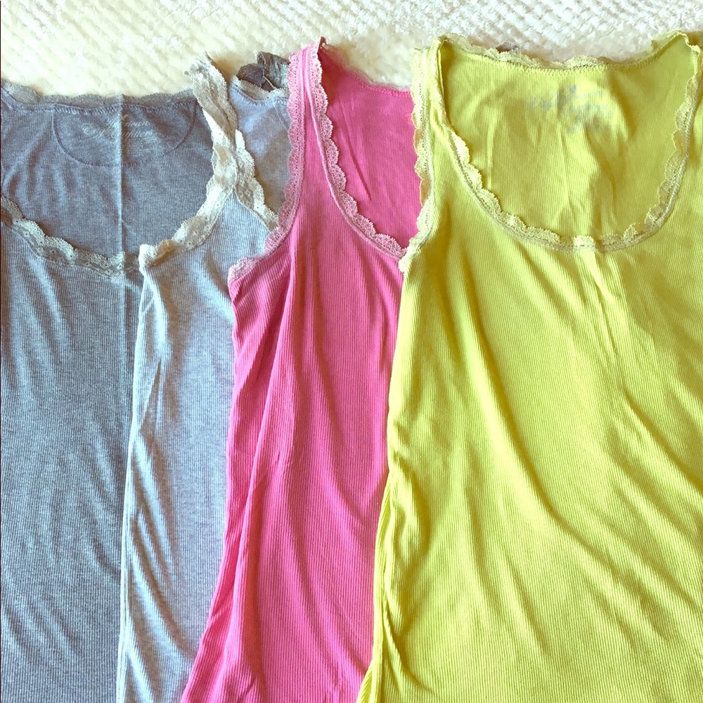 4 America Eagle tank tops size Large